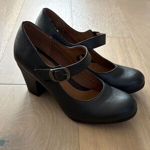 Elegant Black Buckle Strap Heels